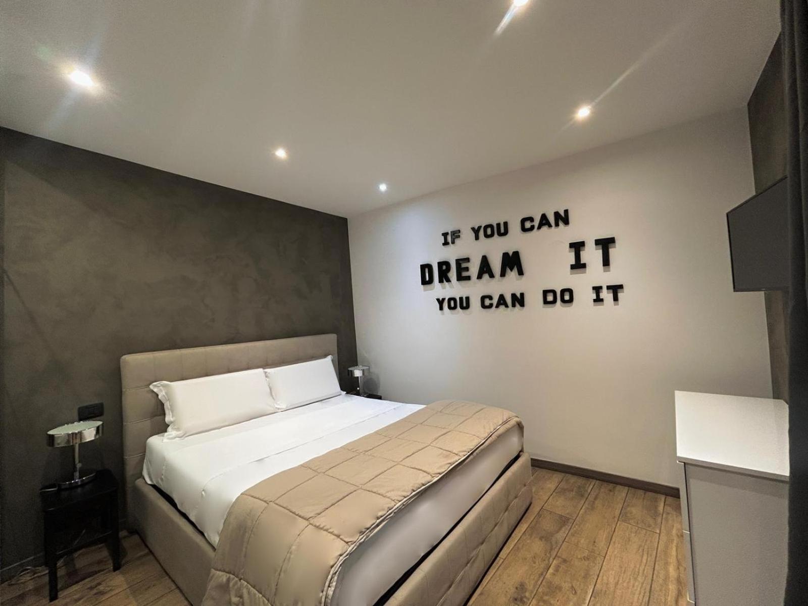 Leonardo Duplex Apartment Milano Exteriör bild